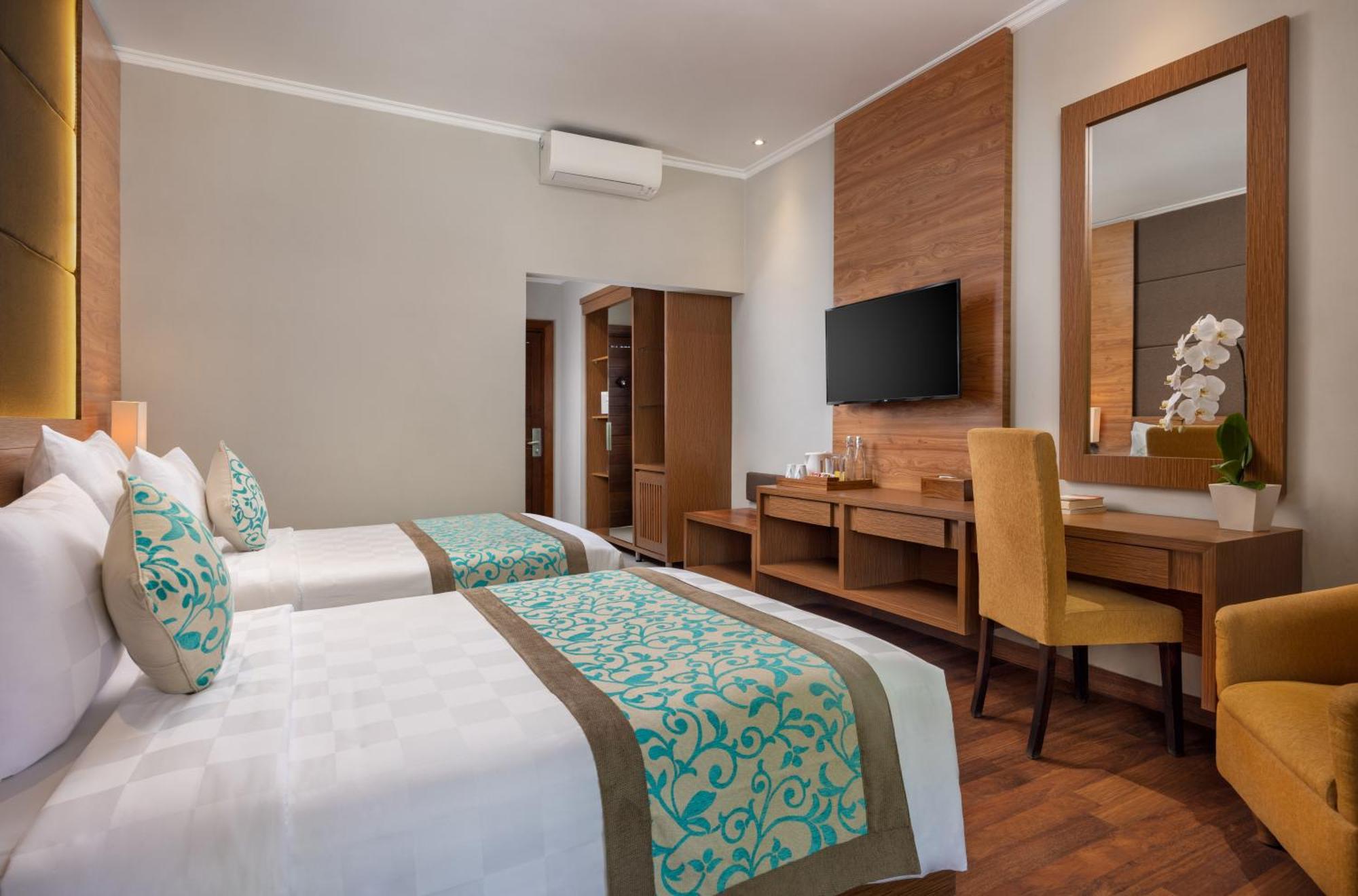 Adhi Jaya Hotel Kuta Lombok Exterior foto