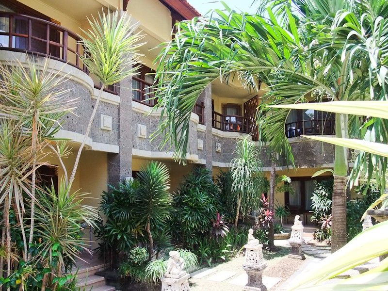 Adhi Jaya Hotel Kuta Lombok Exterior foto